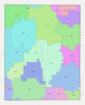 Fayette County IA ZIP code boundaries map
